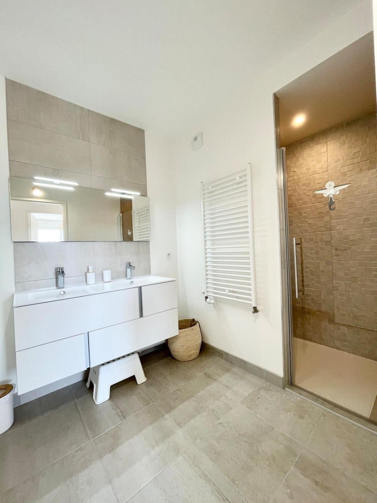 Spacieux Appartement Neuf De Standing Hyper Cosy 拉莫尔海滩 外观 照片